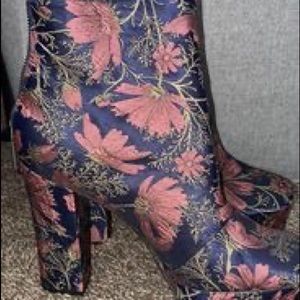 Floral platform boots